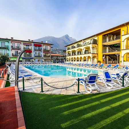 Apartment Giardino Dei Colori 107 - Pool&fitness *
